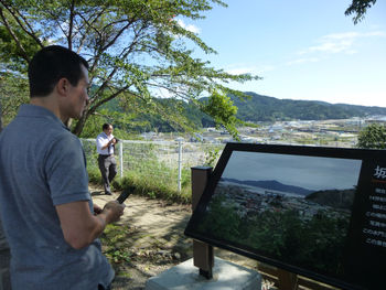 スタンリー・ドッズさん、東北を訪ねて