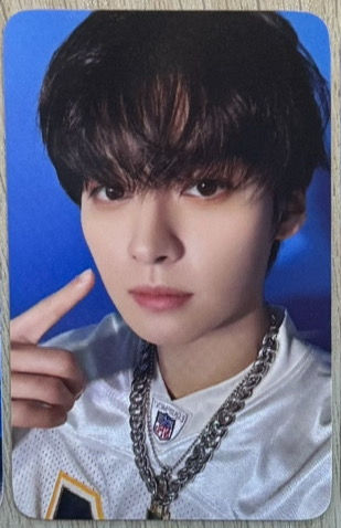 Thumbnail: STRAY KIDS - 2025 Seasons Greetings pob