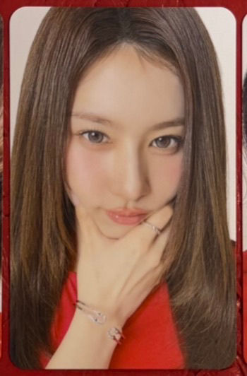 섬네일: TWICE - 2026 Seasons Greetings JYP Shop Pob