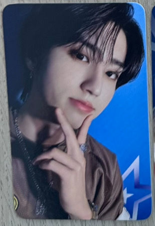 Thumbnail: STRAY KIDS - 2025 Seasons Greetings pob