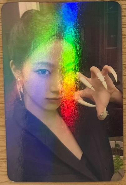 섬네일: LE SSERAFIM - Hot Soundwave holo POB