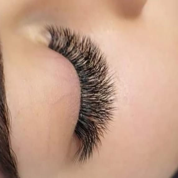 Eyelash Extenstions