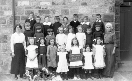 St Hilary School Circa 1914.png