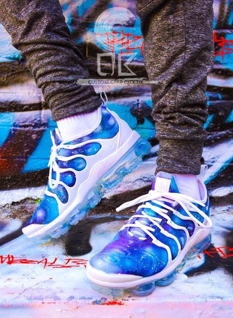 vapormax plus galaxy