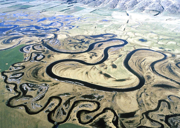 Taieri scroll plain