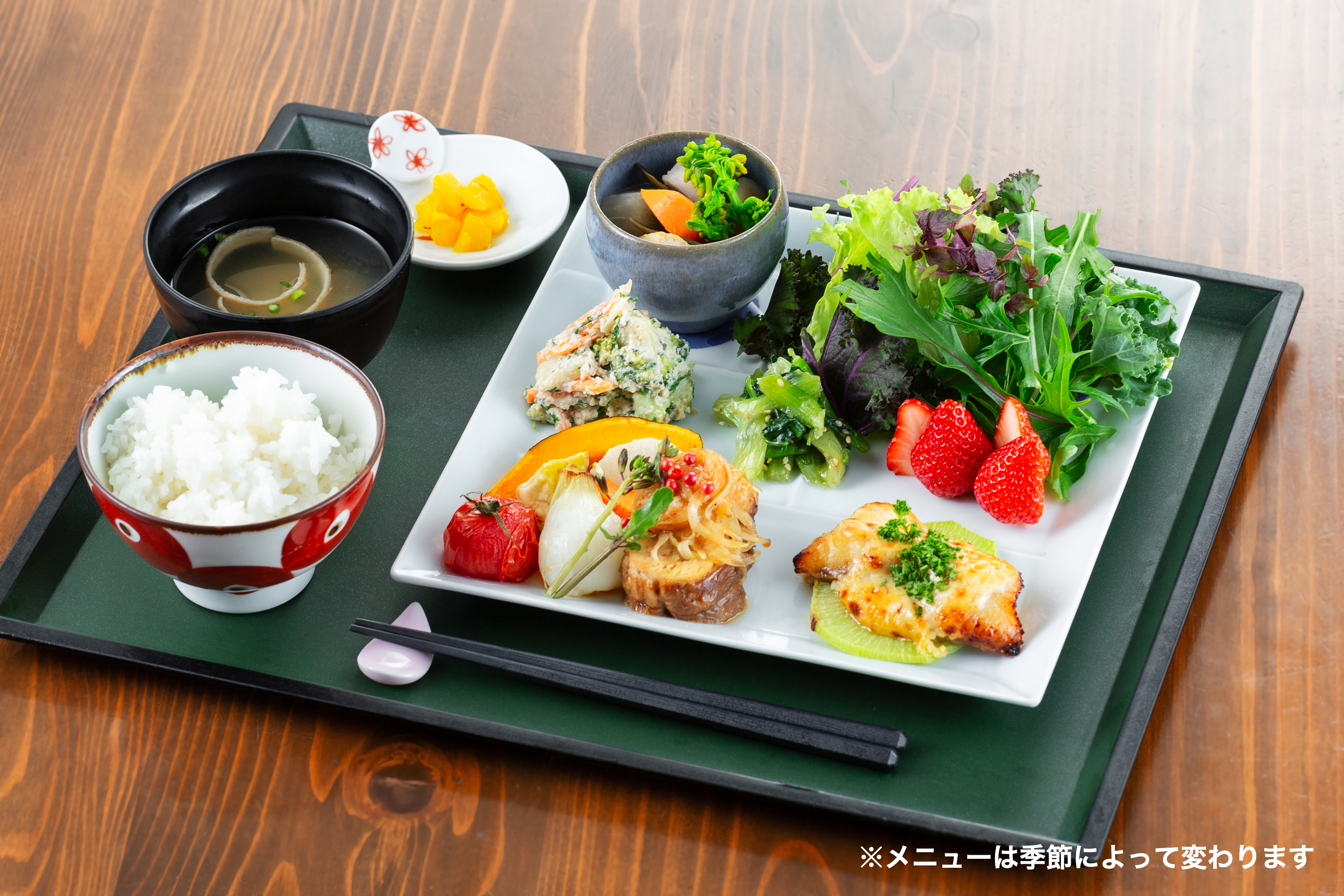 ミナミ田園プレート 2024-05-13_edited.jpg