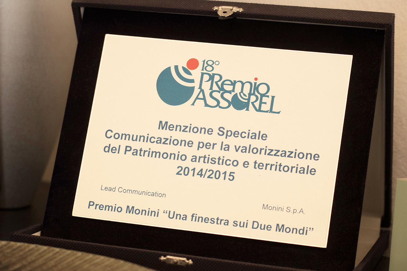 Consulenza strategica - Ideazione premio Una Finestra sui Due Mondi - Monini_1.jpg