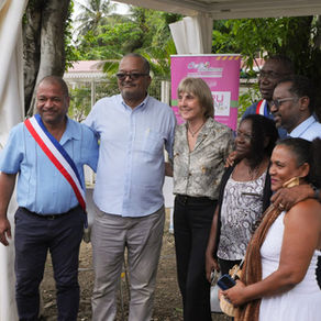 Valérie Létard , la Ministre du Logement a visité le chantier de déconstruction de Vieux-bourg Abymes, mercredi 09 avril 2025