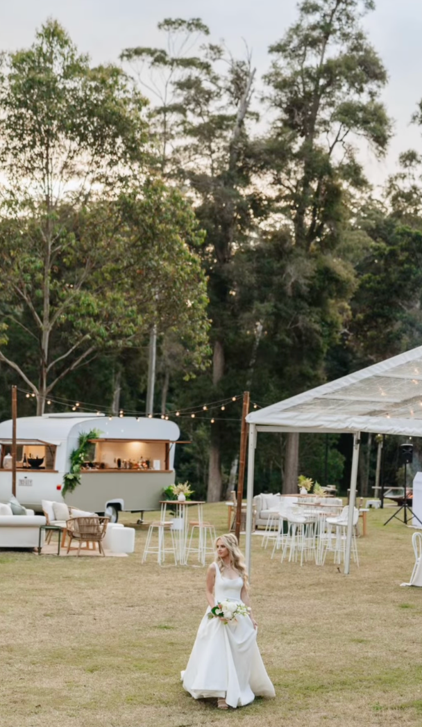 SOUTH-EAST QUEENSLAND Mobile Bars, Event Packages & Furniture Hire