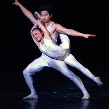 Chinese_Contortion_Acrobatics.jpeg