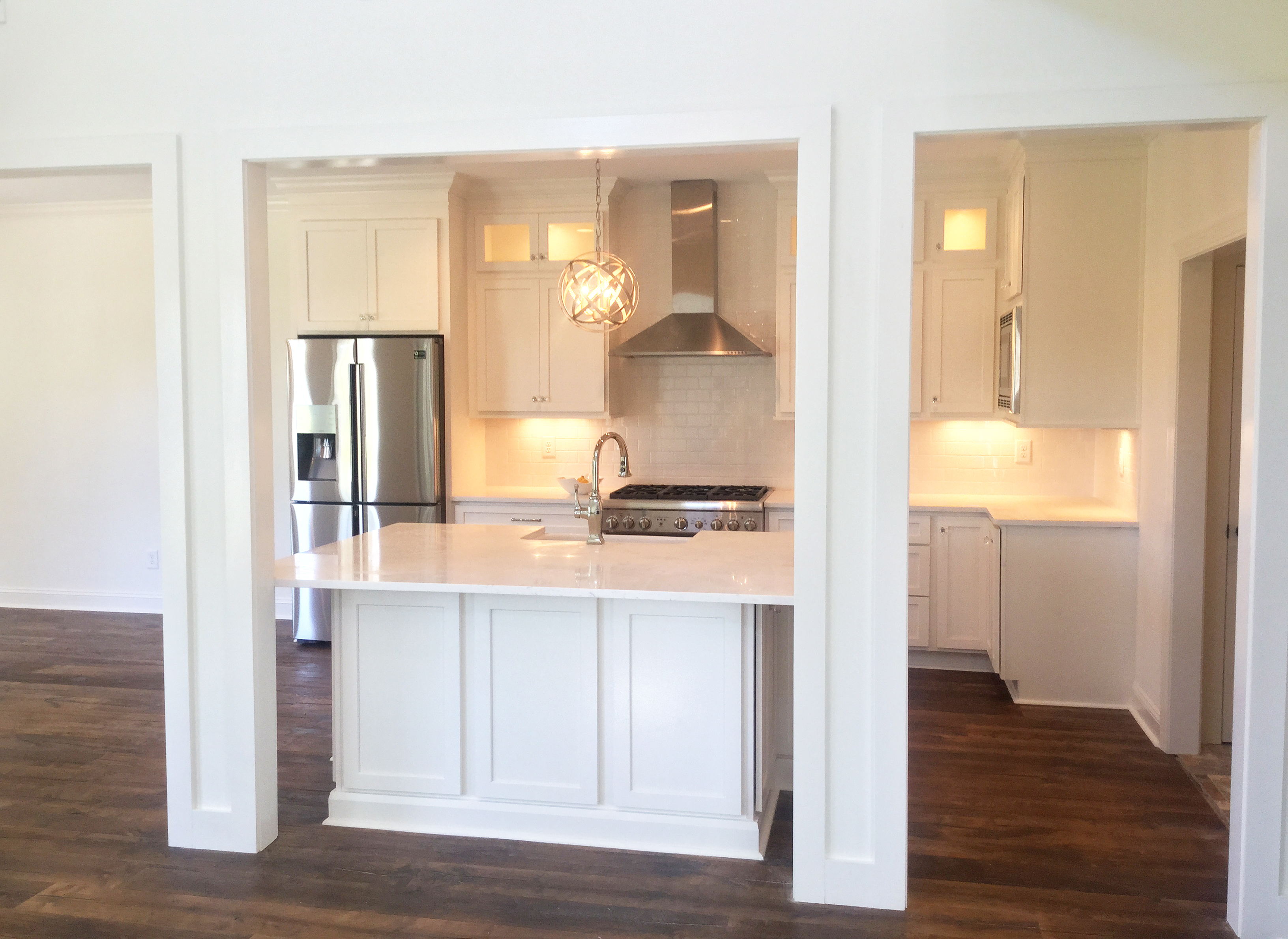 Cottage style kitchen/living roo