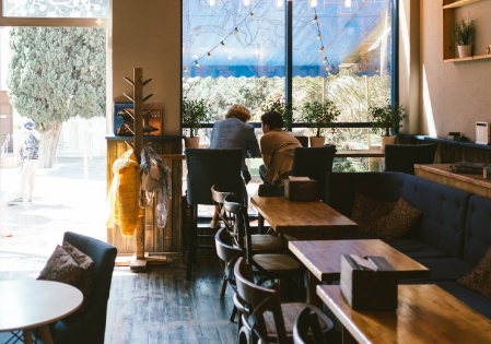 3 Types of Wood Table Stands