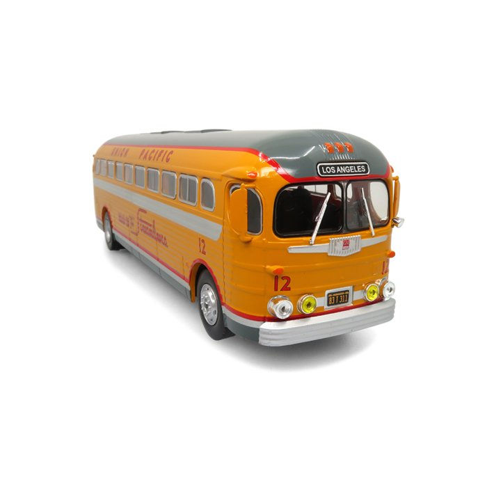 Thumbnail: 43-0353 1:43 GM PD4151 Silversides coach UNION PACIFIC RAILROAD