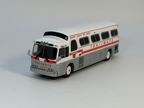 HO Scale Trailways Bus Iconic Replica Model GM PD-4104 Motorcoach HO Scale Trailways Bus Iconic Replica Model GM PD-4104 Motorcoach