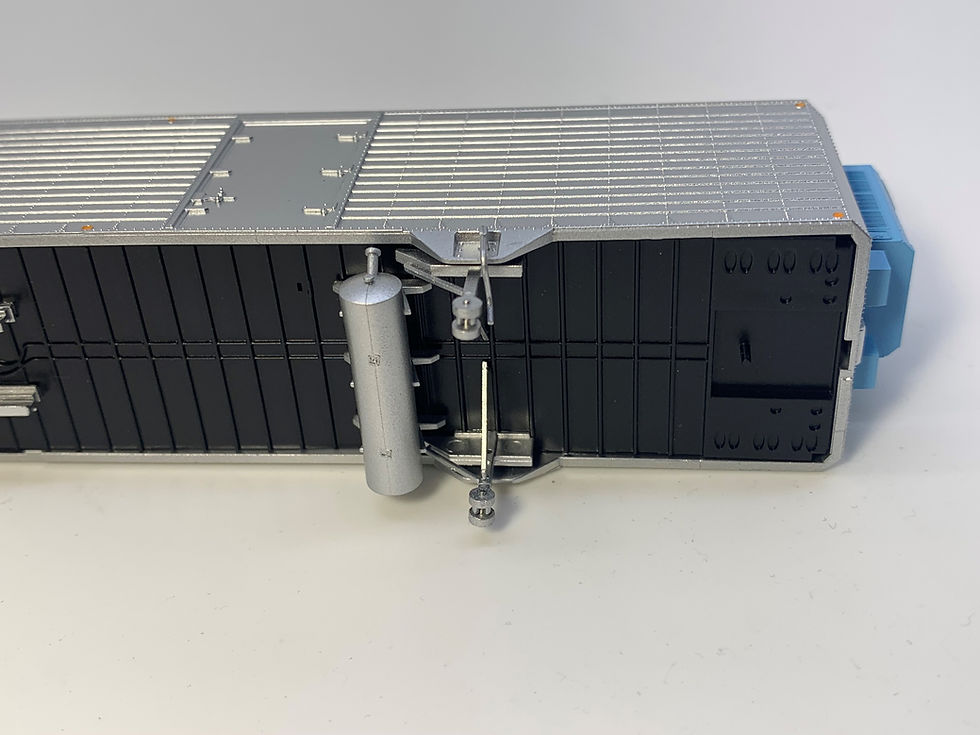 Thumbnail: 403068  / HO 1:87 scale 40' Fruehauf reefer exterior post trailer w/curbside