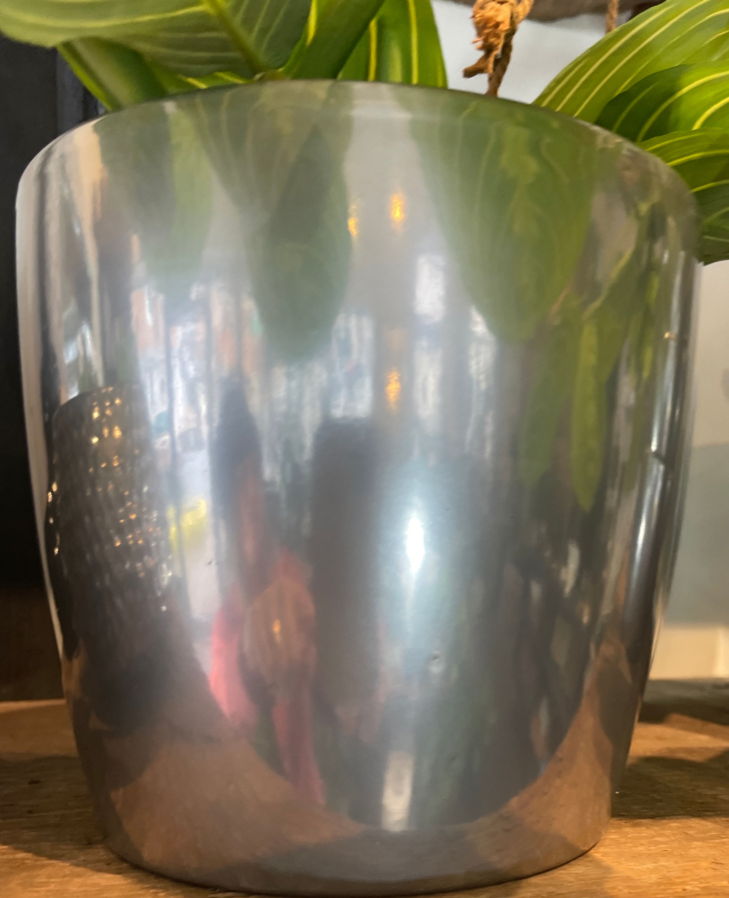 Silver Matte Pot 6”
