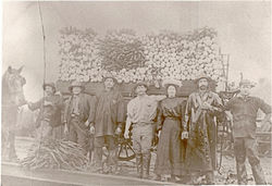 Lampert wagon loaded for market - early 