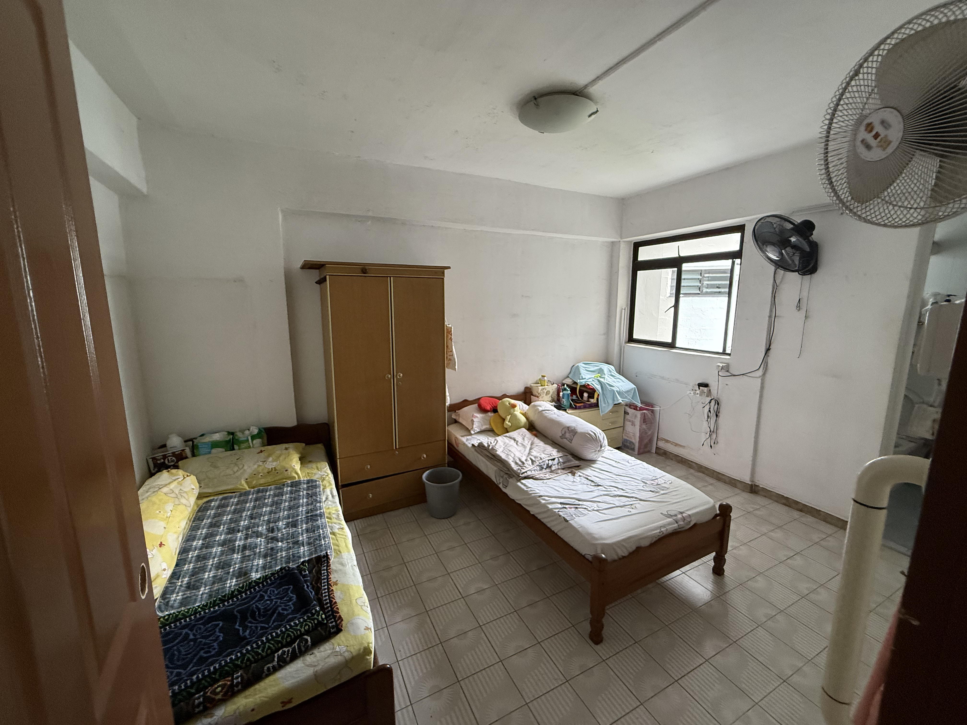 04 Celine Mom Room.png