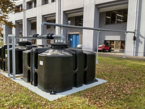 水理模型実験に使用する雨水の貯留を開始しました。