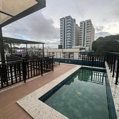 Piscina na área de lazer