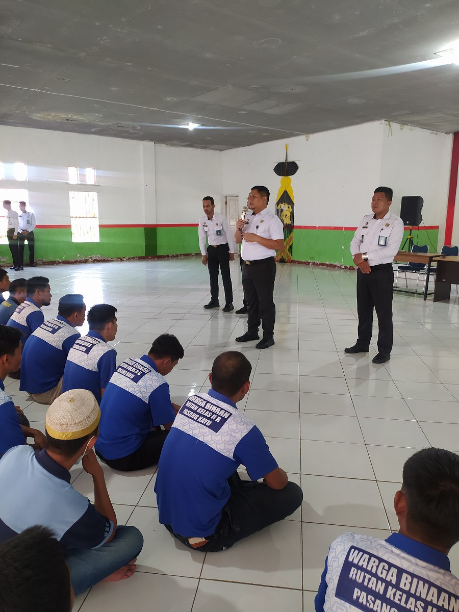Intensifkan Langkah Pencegahan, Rutan Pasangkayu Gelar Pengarahan Kepada Warga Binaan