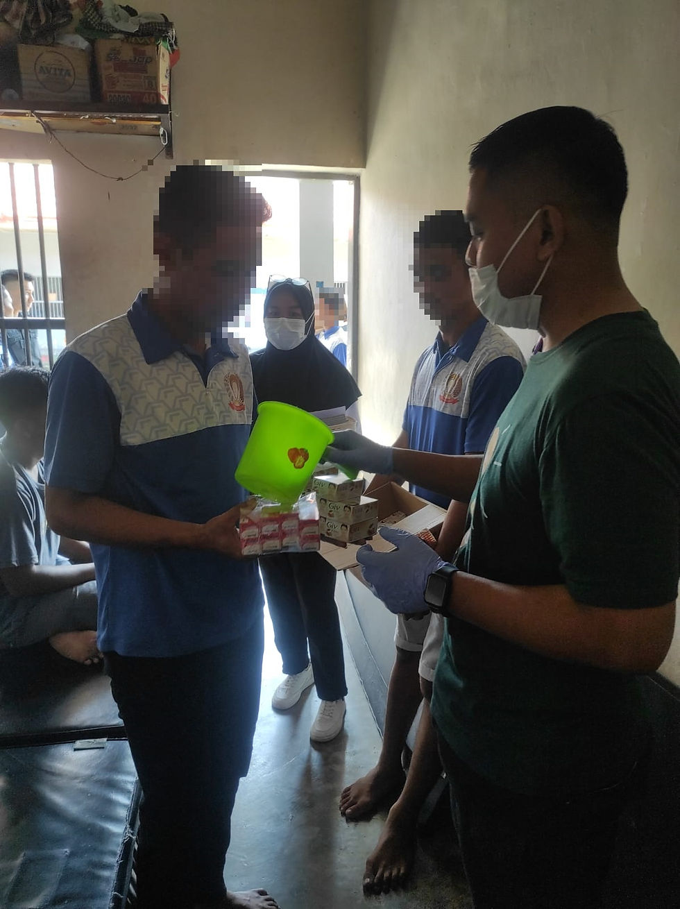 Jaga Kesehatan Warga Binaan, Rutan Pasangkayu Bagikan Sarana Kebersihan Berupa Perlengkapan Mandi