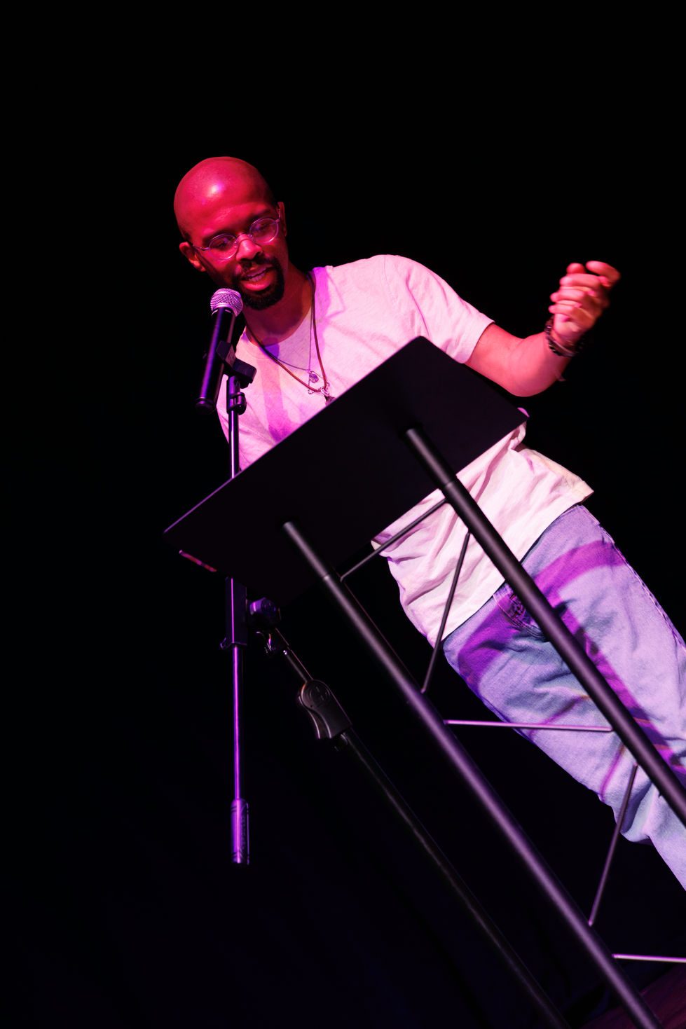 Writing to Exhale Poetry Nite_WillJonesPhoto.L.L.C_354John Shufeldt ©Jeff Noble .jpg
