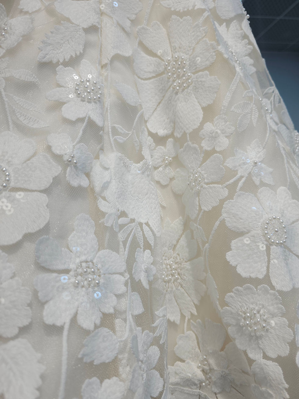 Thumbnail: Calla - Short Lace Dress