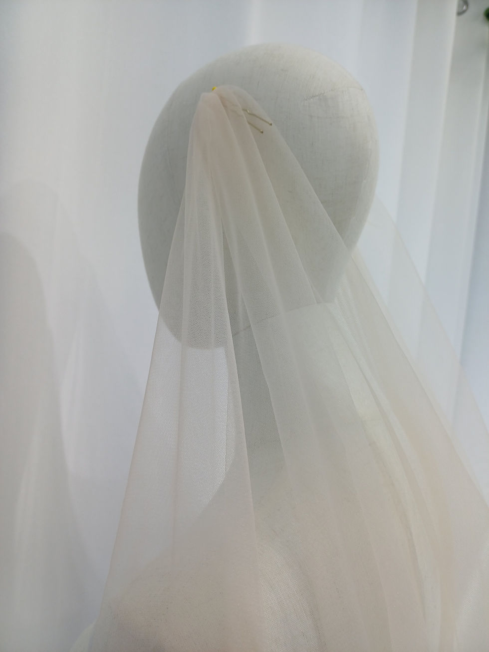 Thumbnail: The Cloud Veil - Drape veil