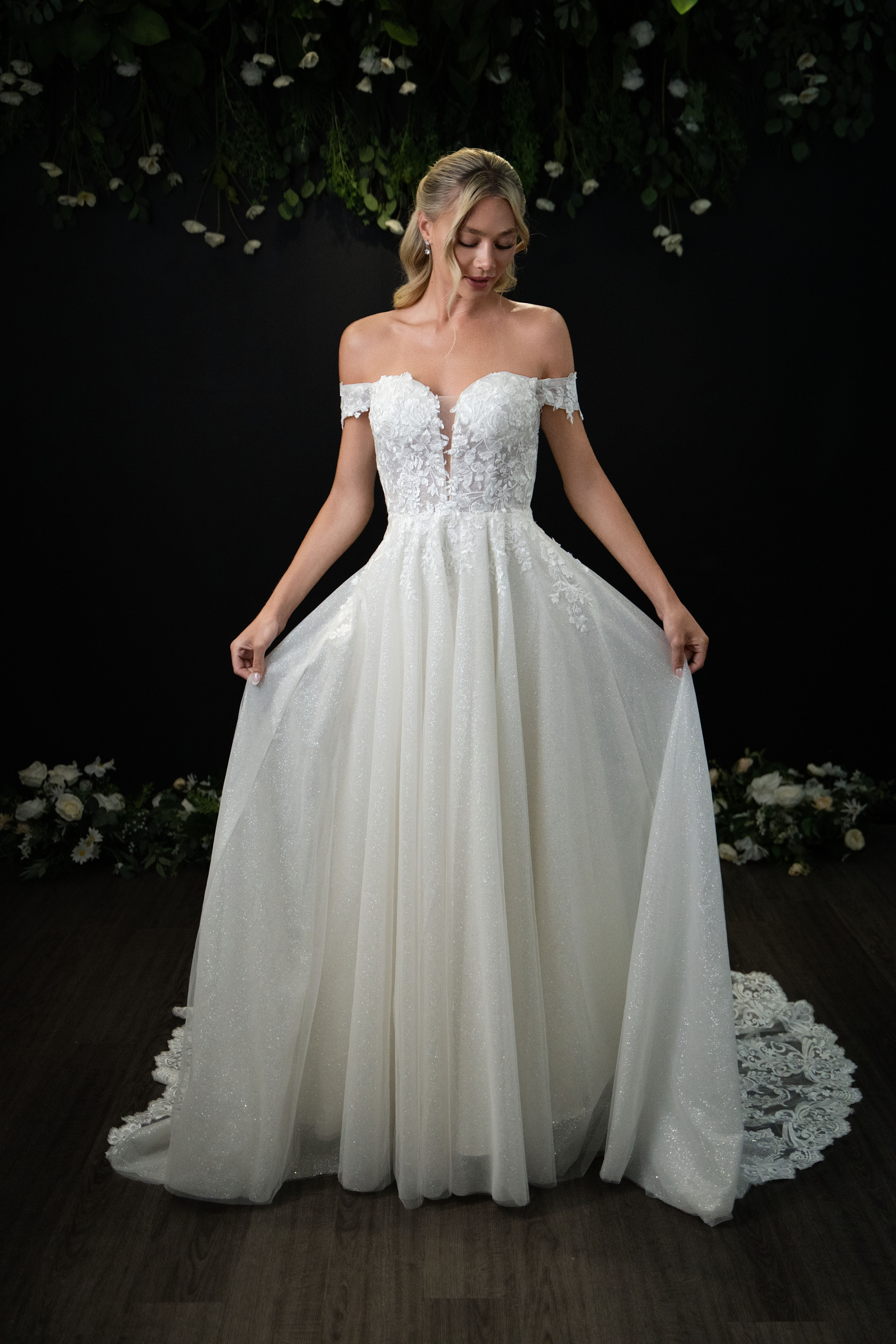 Florence - Sparkle lace dress with off shoulder sleeves