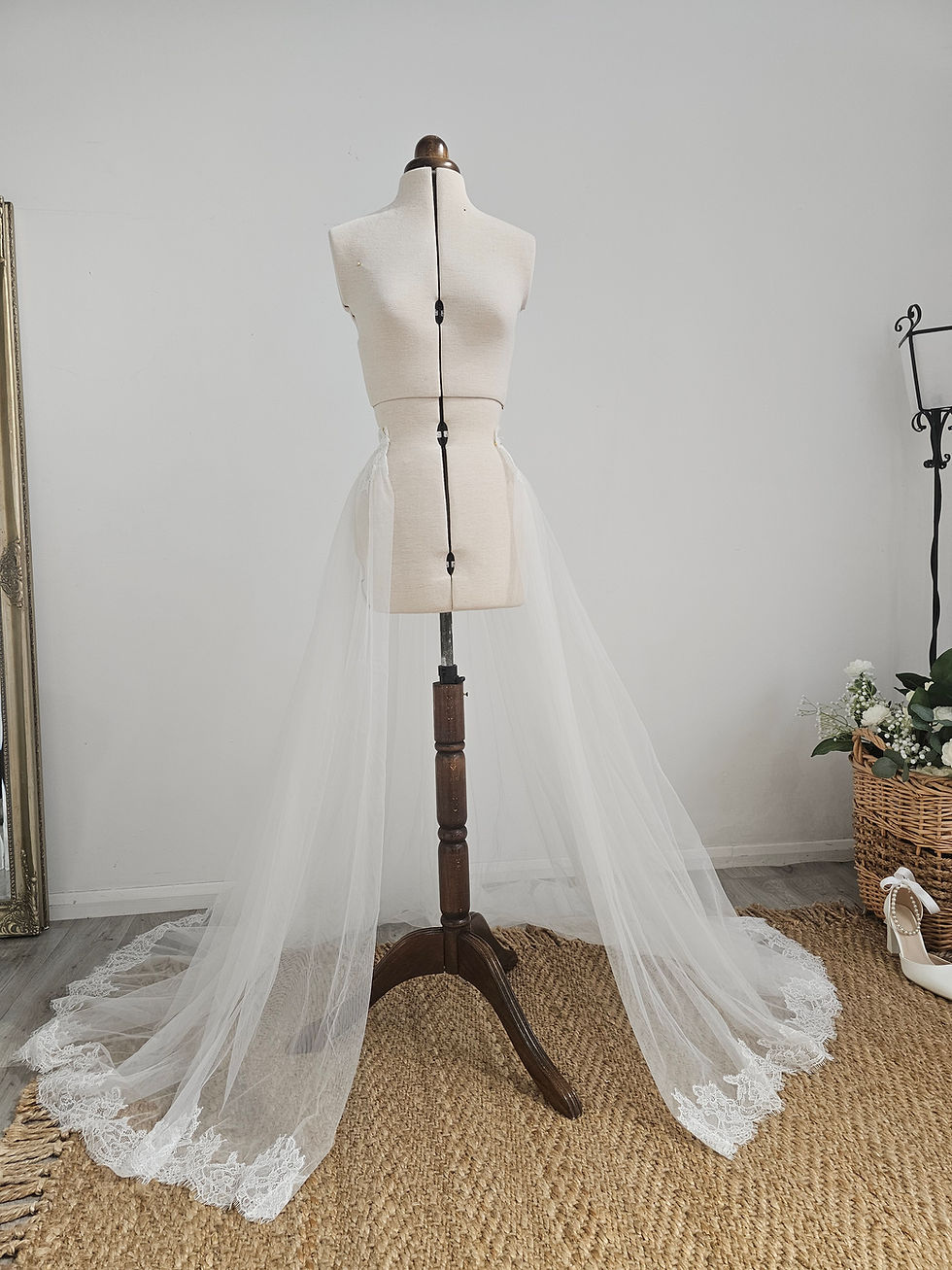 Thumbnail: Tristyn - Eyelash Lace Detachable Bridal Train