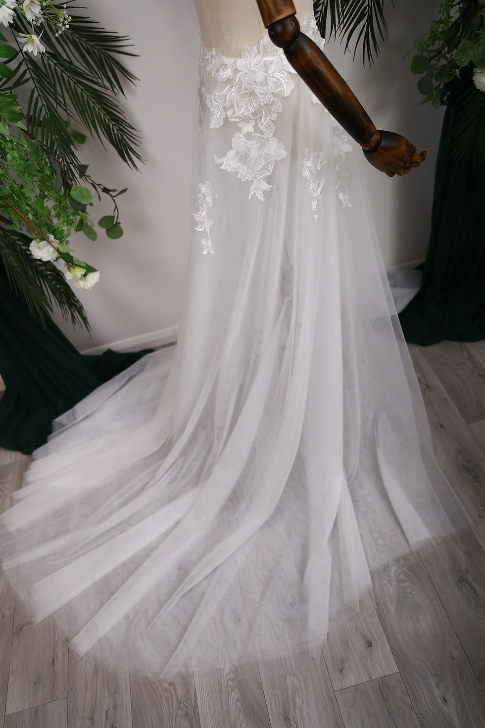 Thumbnail: Rose - Bridal Detachable Train