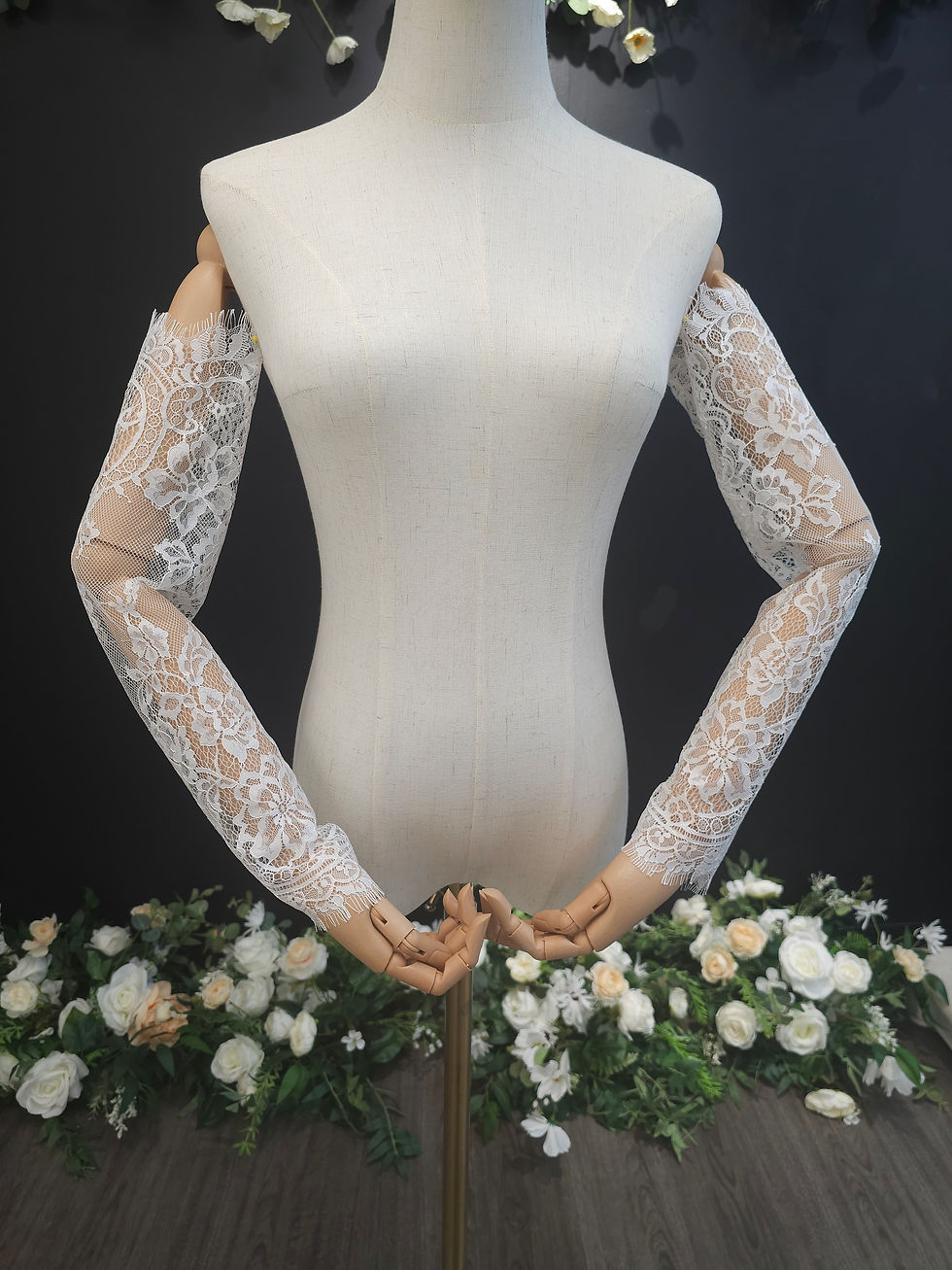 Callie - Detachable Fingerless Wedding Gloves