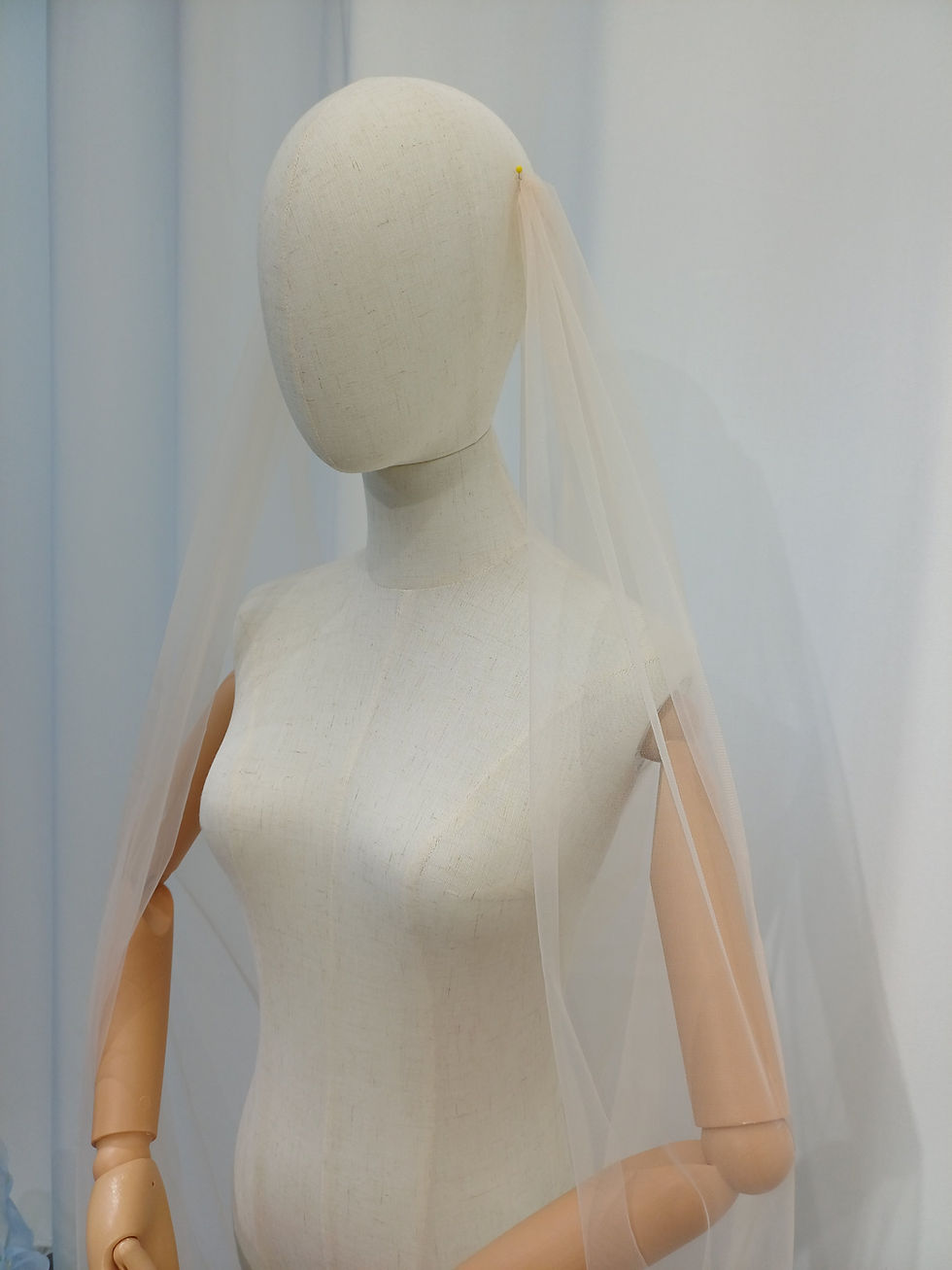 Thumbnail: The Cloud Veil - Drape veil