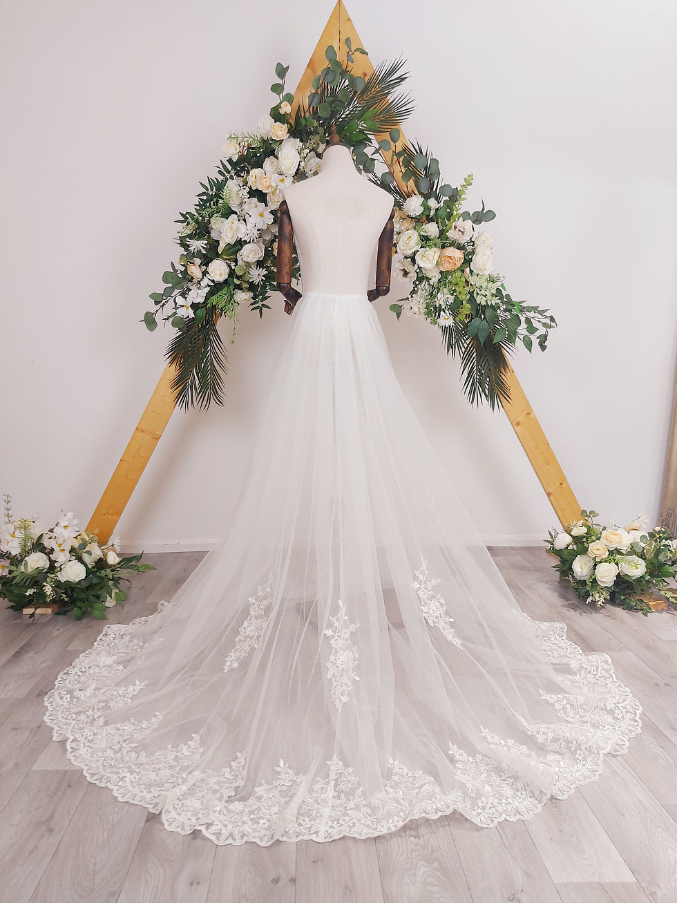 Thumbnail: Ophelia - Bridal Detachable Overlay With Lace