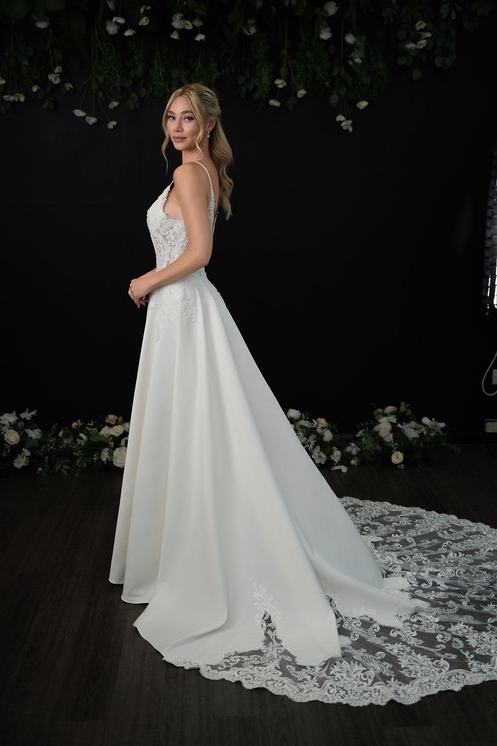 Thumbnail: Lucia - Lace dress with long train