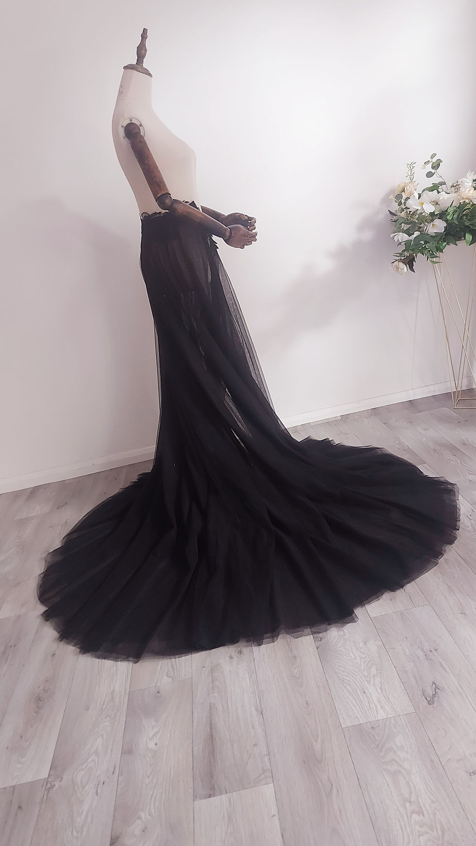 Thumbnail: Ruth - Black Bridal Detachable Train