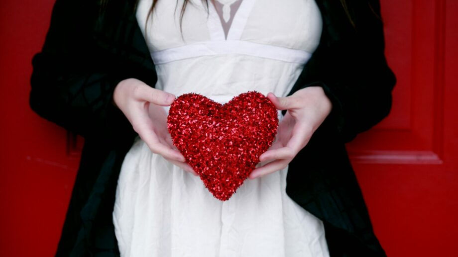 How To Plan The Perfect Valentine's Day On A Student Budget hero image