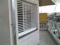 cortina barrio de aluminio