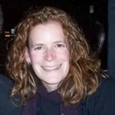 Lizzy bio.webp