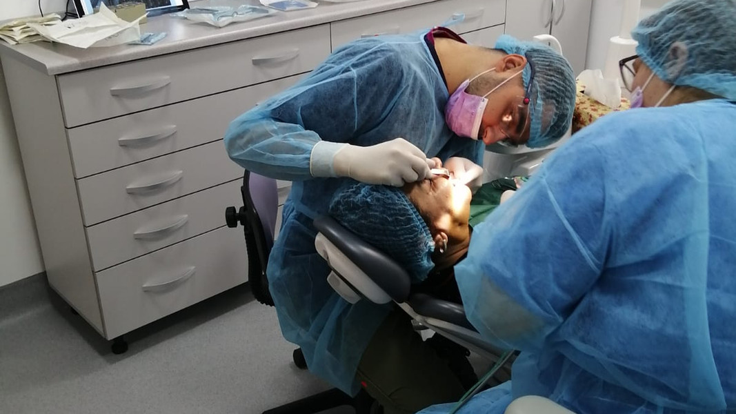 stomatologie Giurgiu Implant dentar Aparat ortodontic