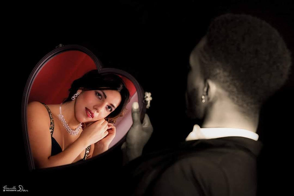 C’est prendre le temps de se retrouver, de célébrer son histoire et de créer des souvenirs intemporels, loin du quotidien.    À l’occasion de la Saint-Valentin, c’est aussi une idée cadeau forte de sens :  🎁 un moment partagé plutôt qu’un objet, des images qui traversent les années.