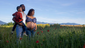 Photographe grossesse en Haute-Savoie : des séances photo grossesse en extérieur pour sublimer votre maternité