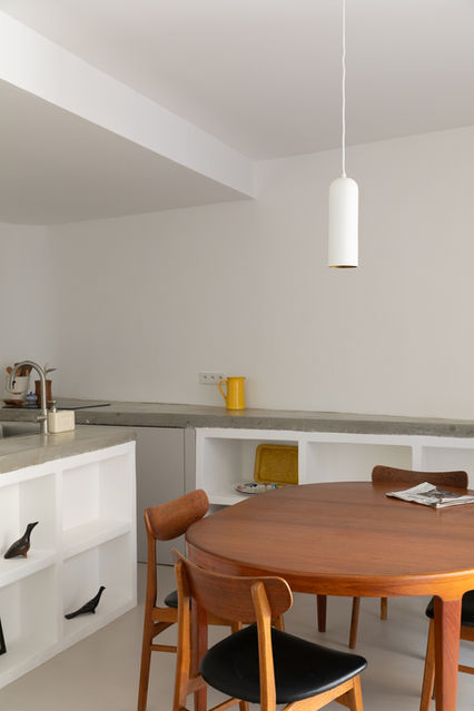 Mathilde Lebreuil - photographe d'architecture et intérieurs Marseille PACA - Rénovation d'une maison à Malmousque - Riva Atelier - Ludo - Béton ciré - second oeuvre - tommettes