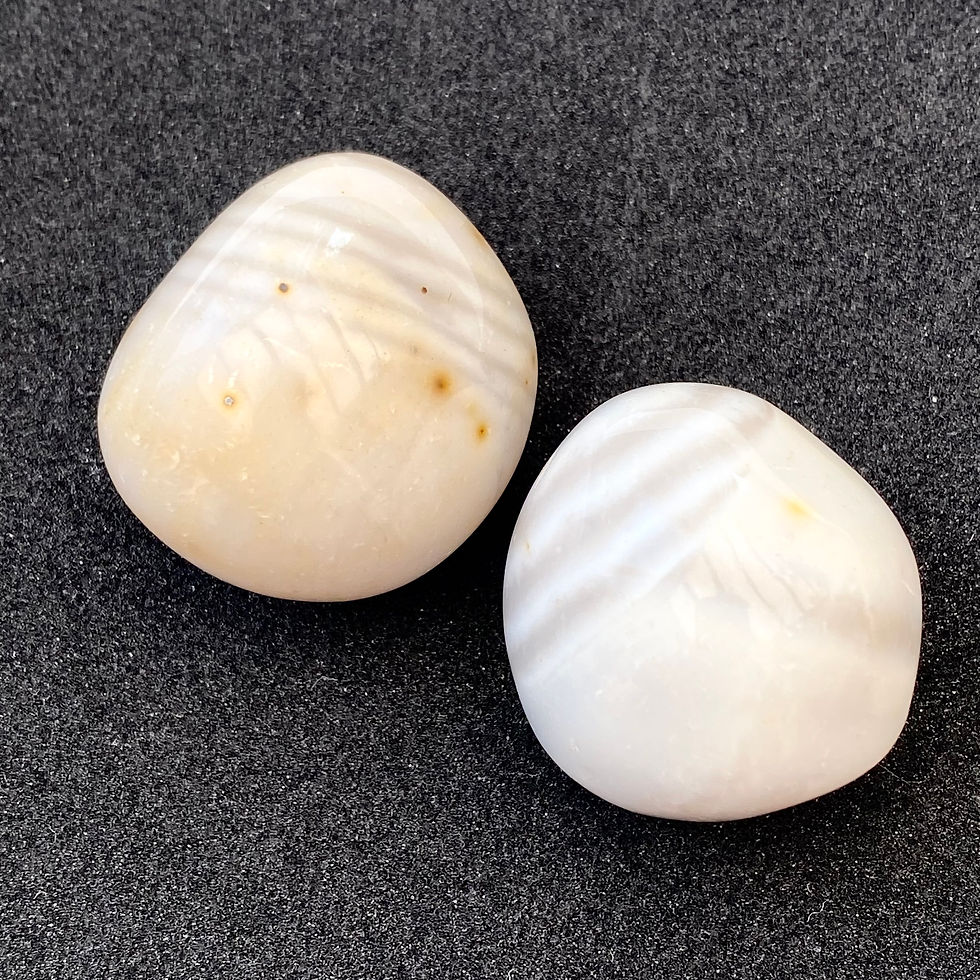 Thumbnail: Madagascan Flint (Chert) Tumblestone Crystal