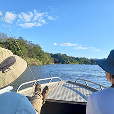 river safari in zambia