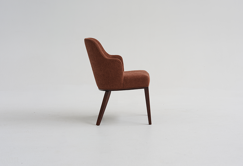 ELROY CHAIR (half-arm)