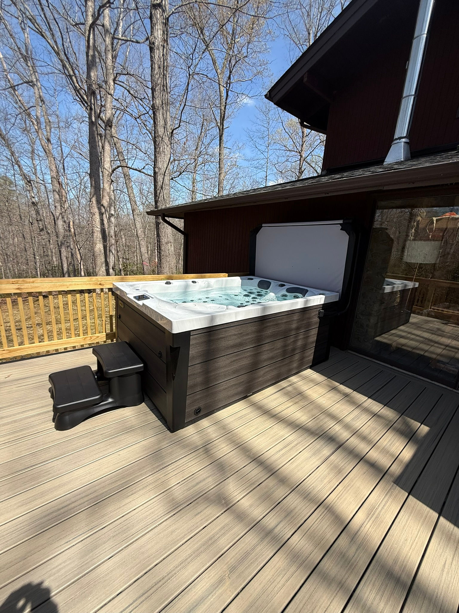 TOPAZ HOT TUB