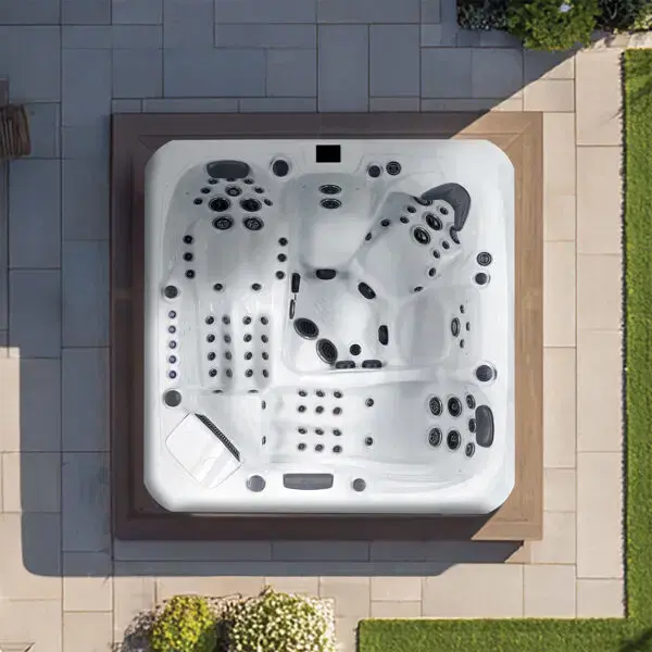 Thumbnail: Barcelona hot tub