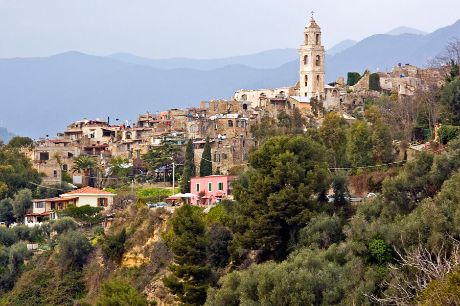 Bussana Vecchia: una rinascita artistica tra le rovine della Liguria